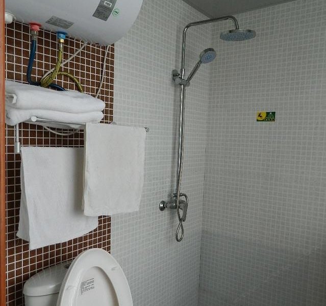 hotelPic
