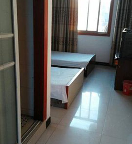 hotelPic
