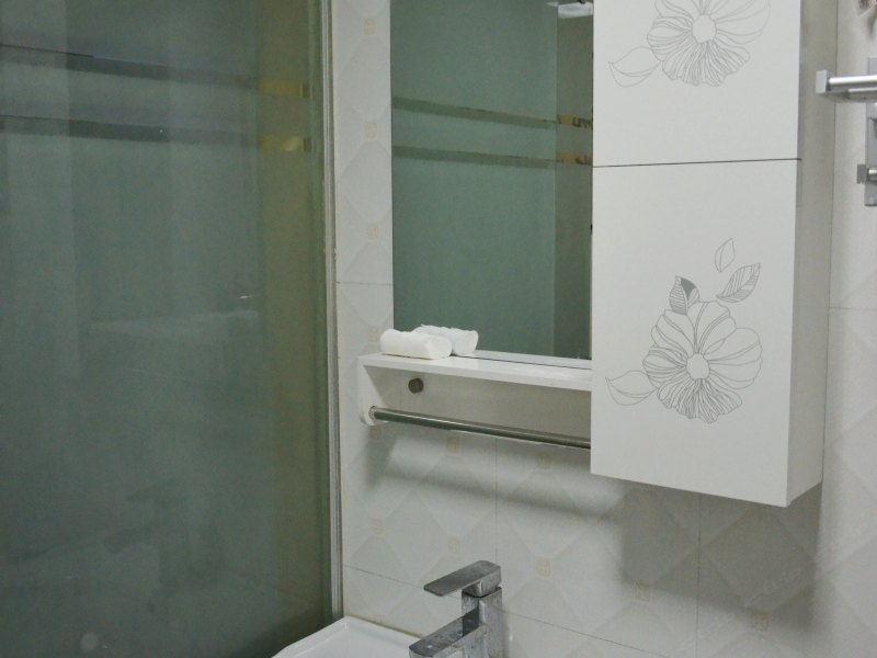 hotelPic