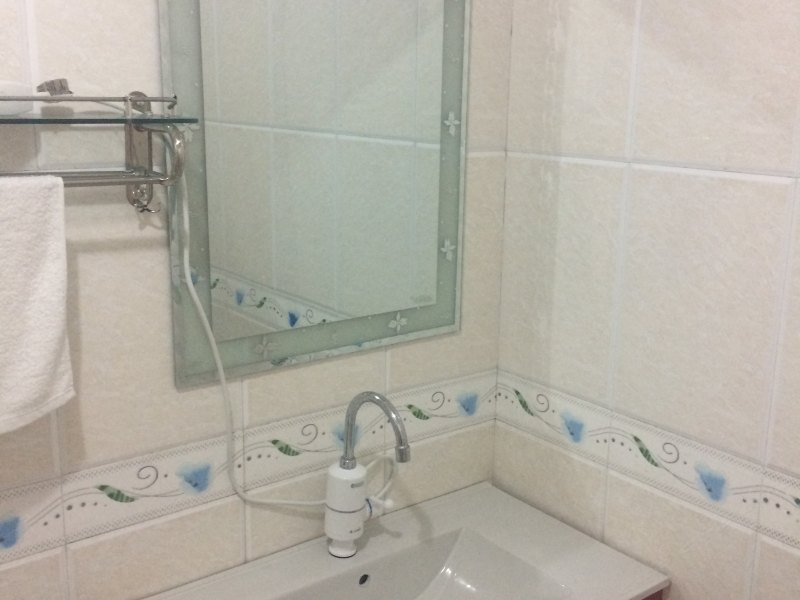 hotelPic