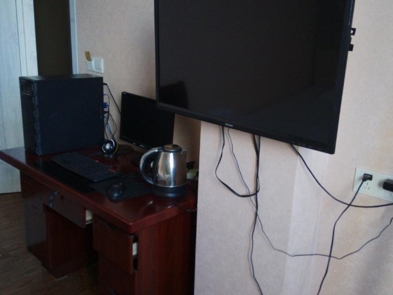 hotelPic