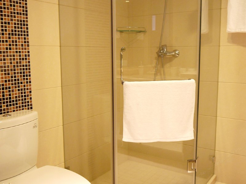 hotelPic