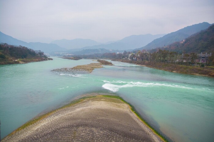 都江堰            