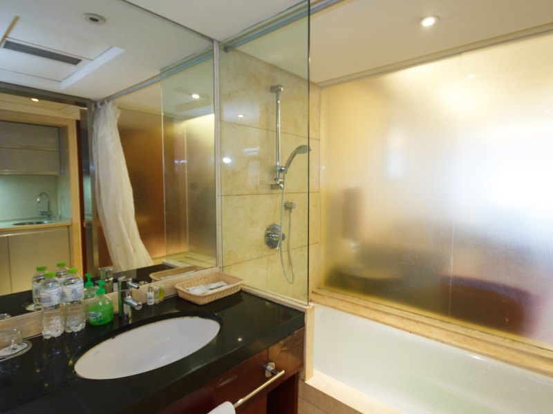 hotelPic