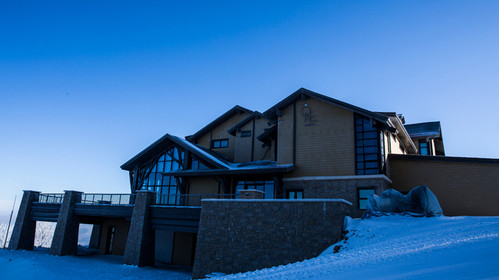 雪豹老虎机08:值得您信赖 吉林万科松花湖滑雪3日游>住青山客栈,含