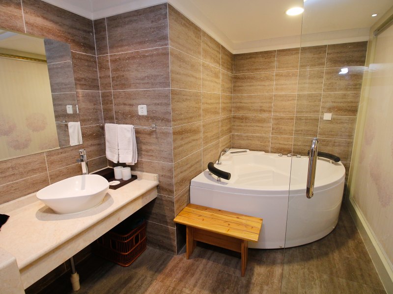 hotelPic