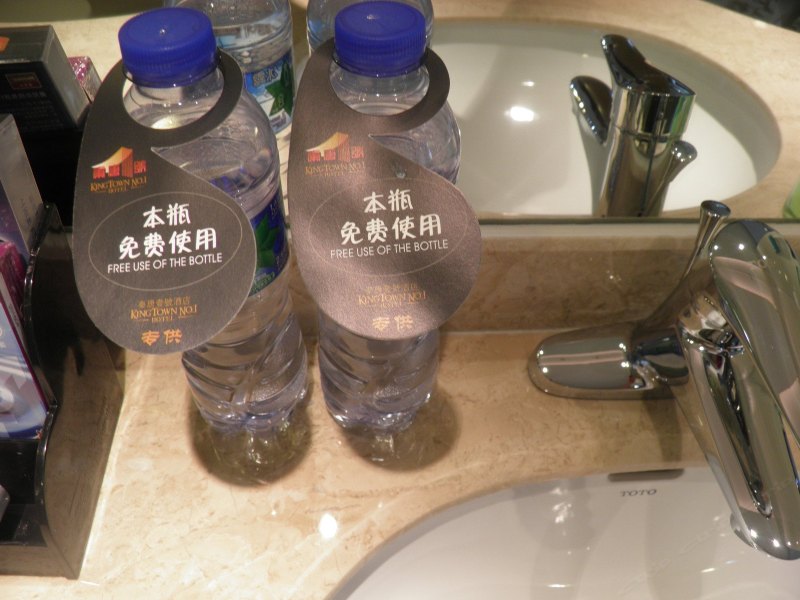 hotelPic