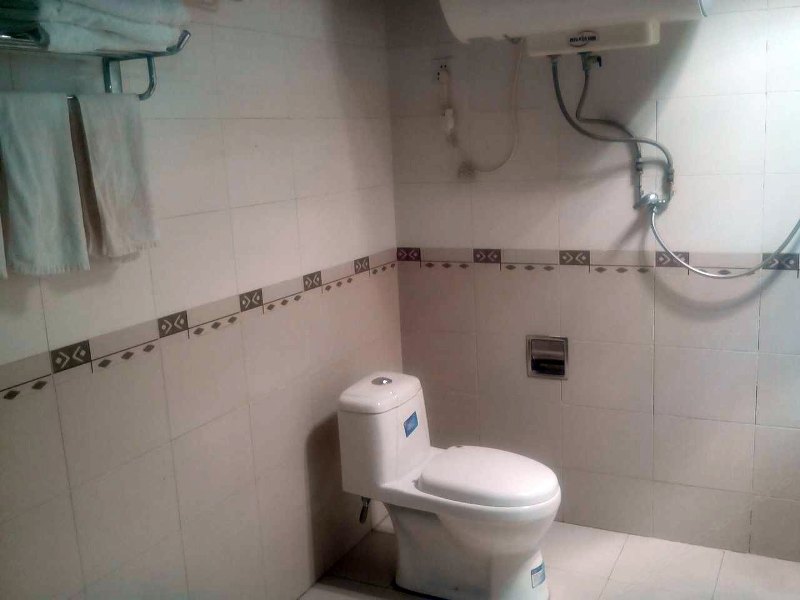 hotelPic