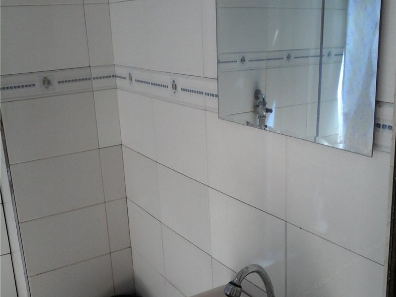 hotelPic