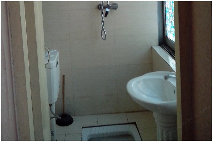 hotelPic