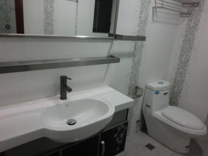 hotelPic