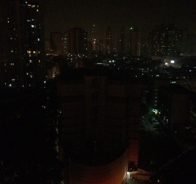 hotelPic