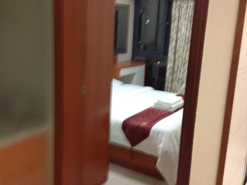 hotelPic
