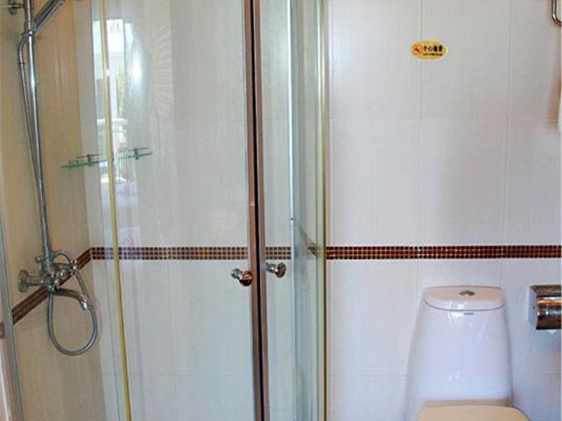 hotelPic