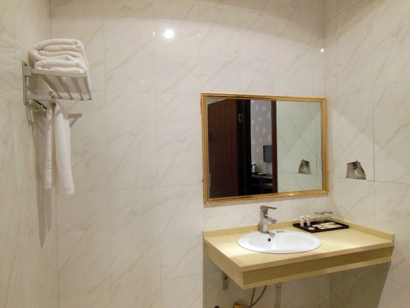 hotelPic