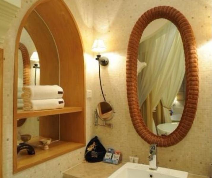 hotelPic