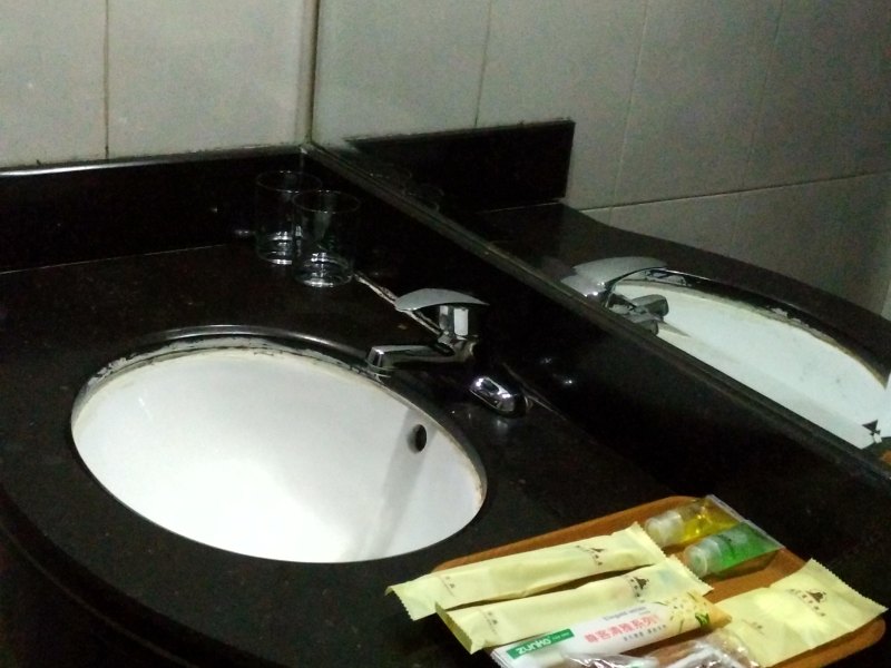hotelPic