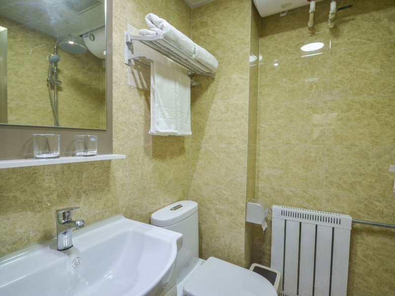 hotelPic