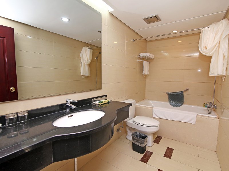 hotelPic