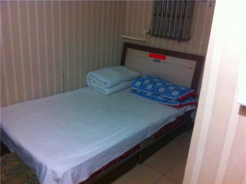 hotelPic