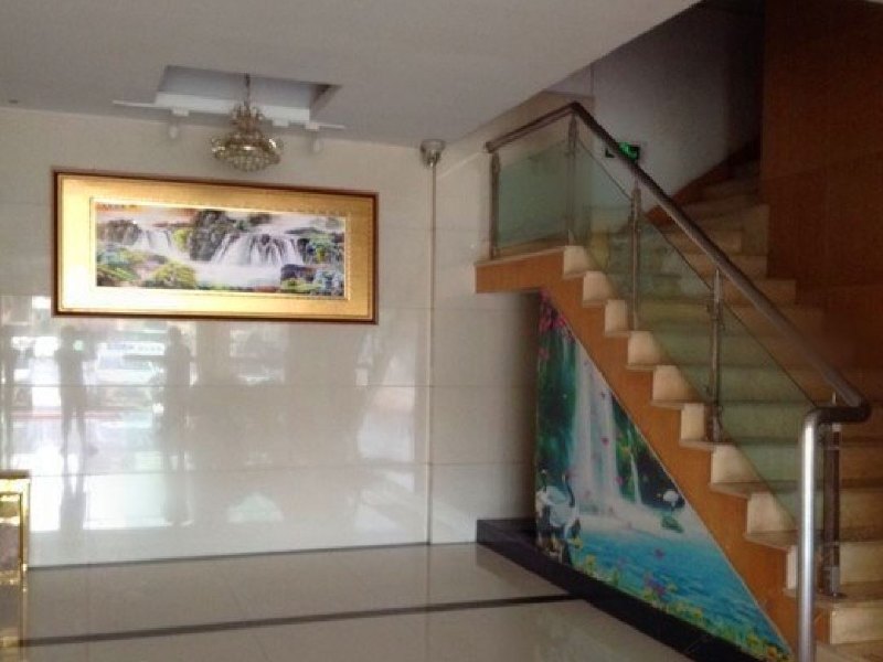 hotelPic