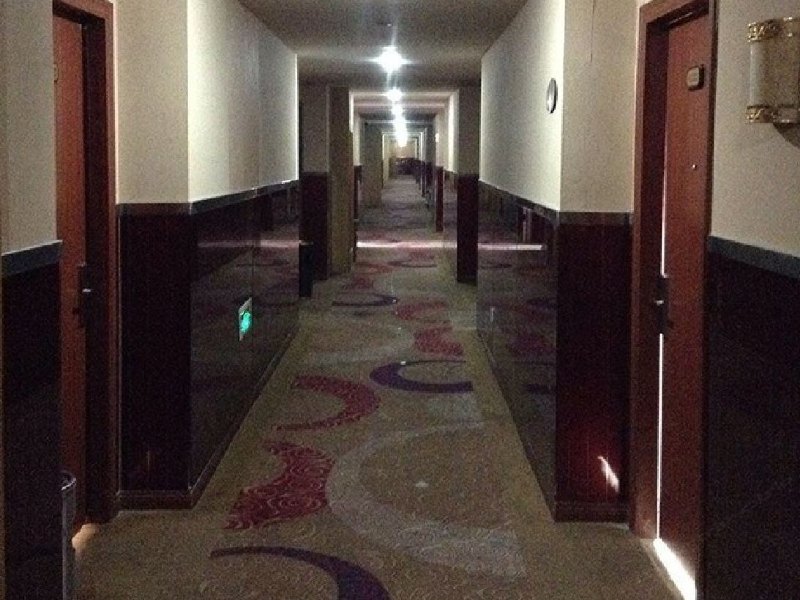 hotelPic