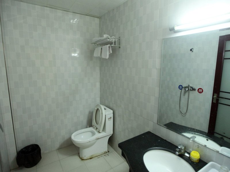 hotelPic