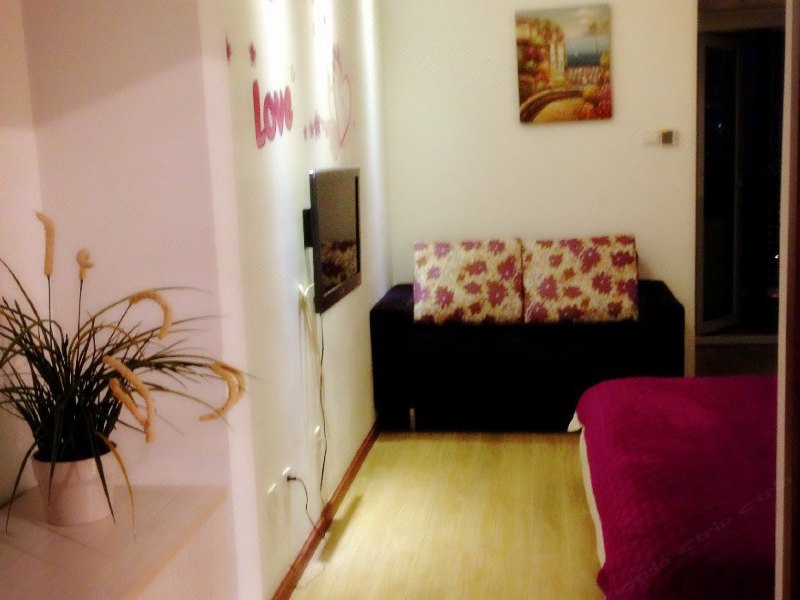 hotelPic