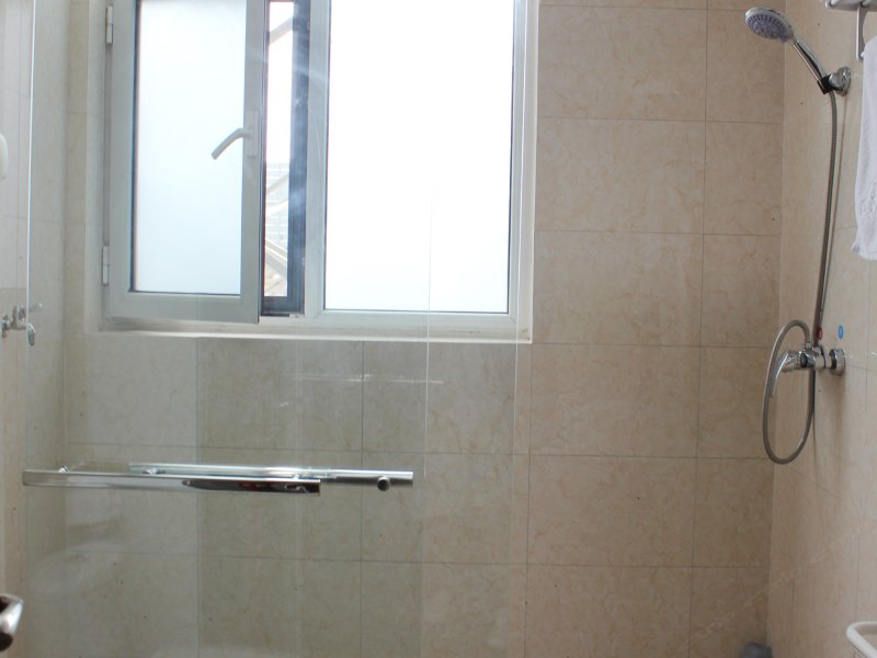 hotelPic