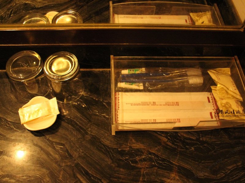hotelPic
