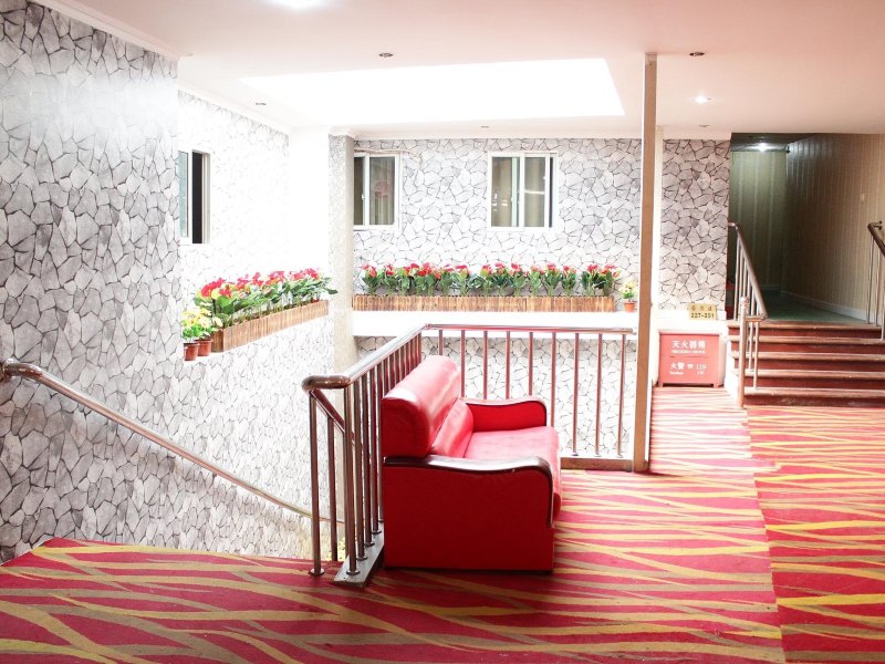 hotelPic