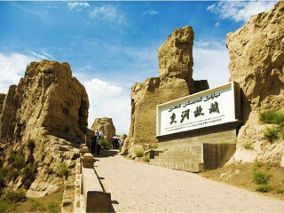 新疆旅游参团_到新疆旅游跟团_去新疆旅游的价钱