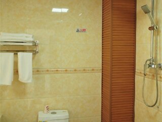 云南香格里拉旅行跟團(tuán)_去云南香格里拉游要多少錢