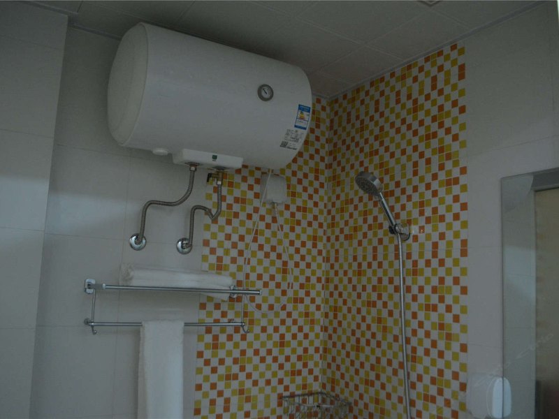 hotelPic