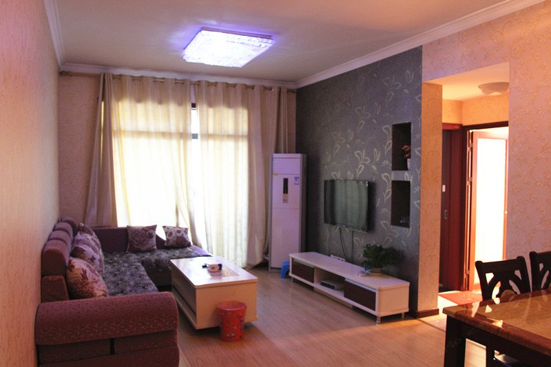 hotelPic