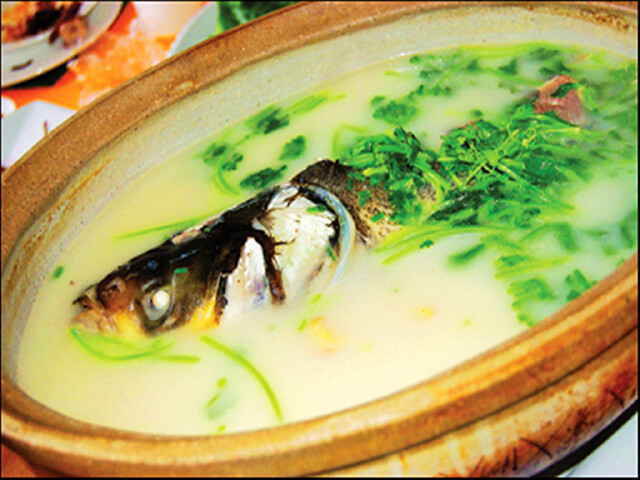 天目湖砂锅鱼头