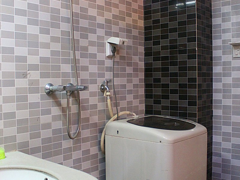 hotelPic