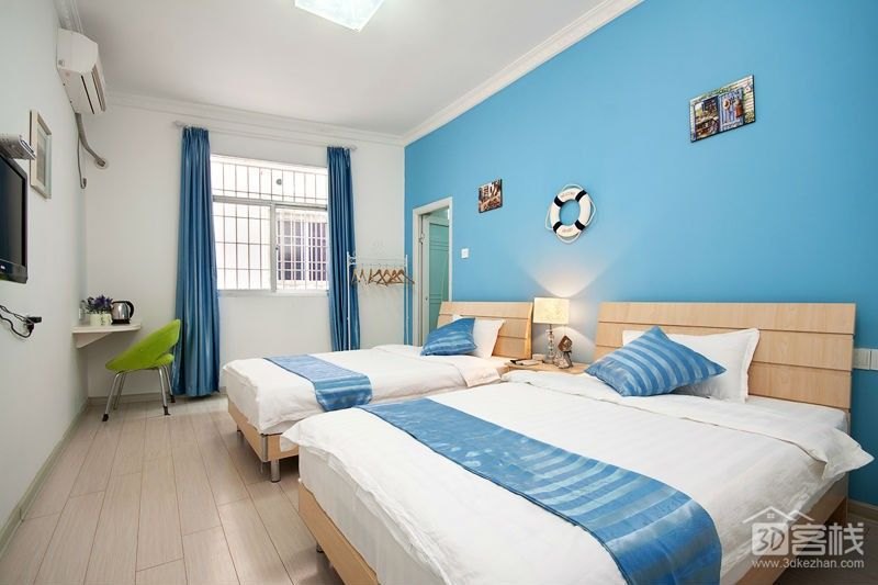 hotelPic