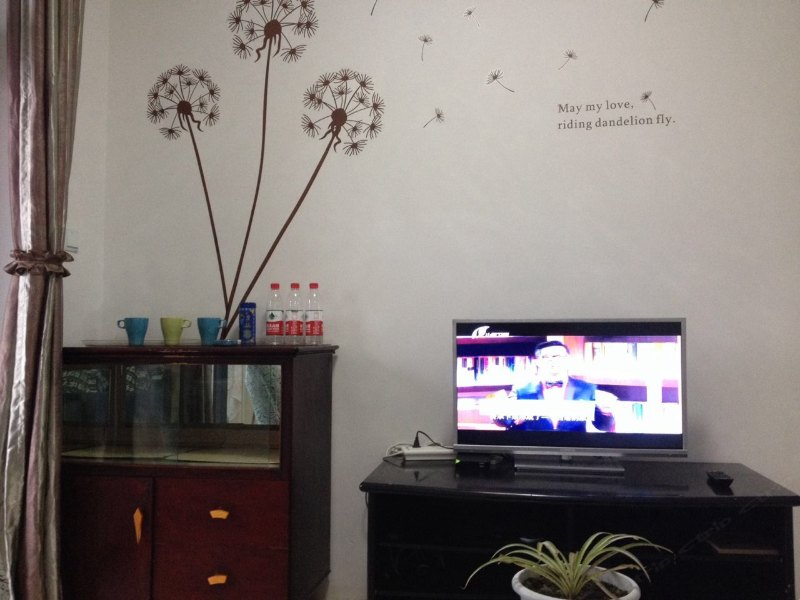 hotelPic