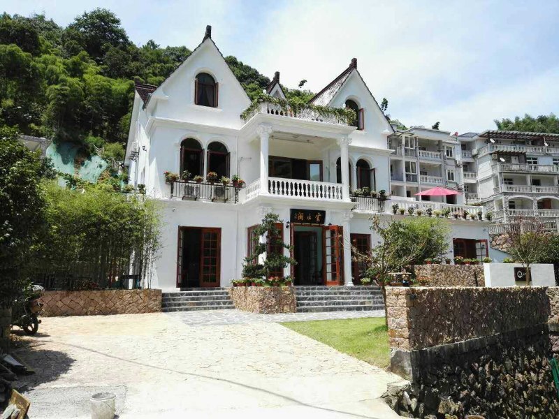 【莫干山云水阁山庄】地址:德清县莫干山镇劳