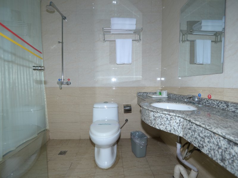 hotelPic
