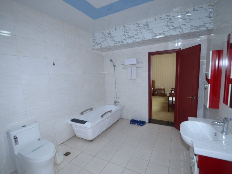 hotelPic