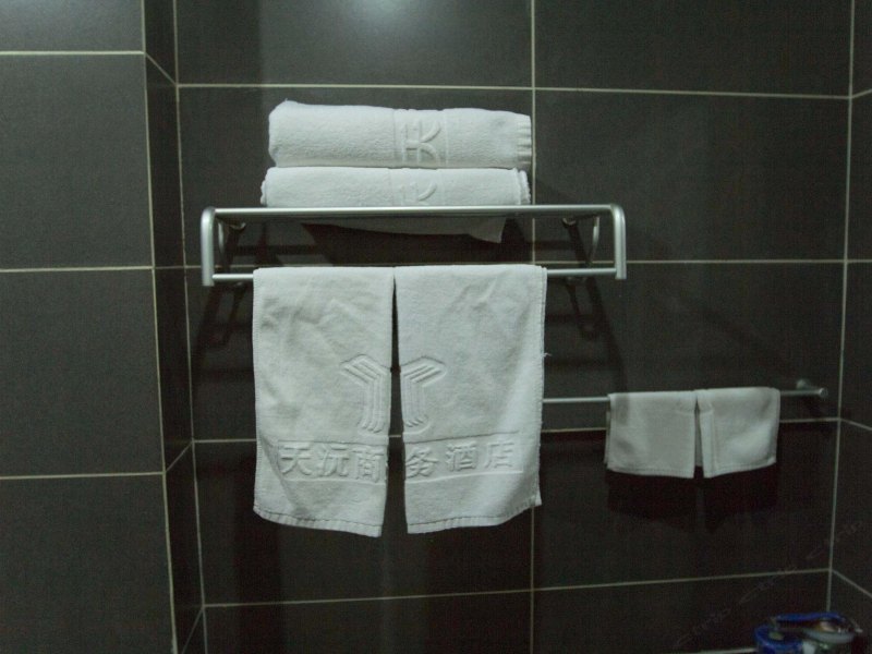 hotelPic