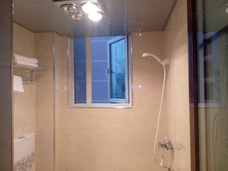 hotelPic