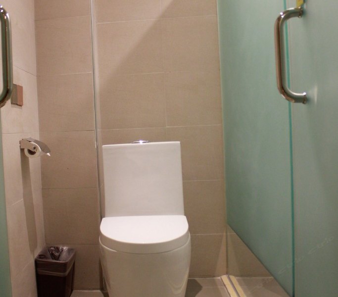hotelPic