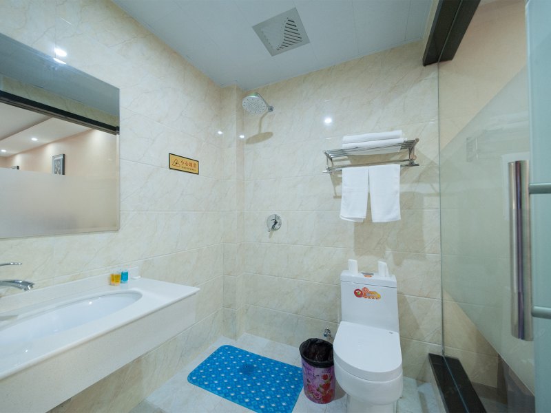 hotelPic