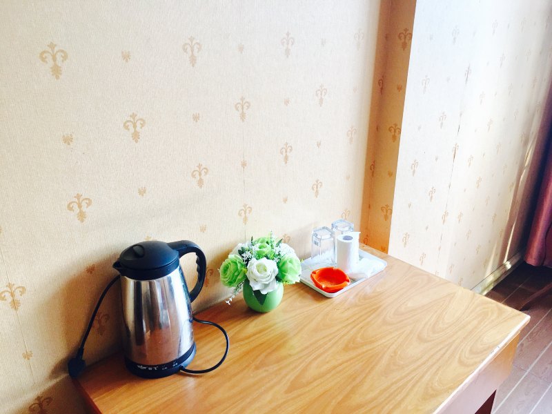 hotelPic