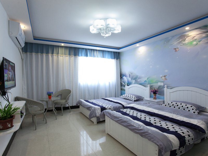 hotelPic