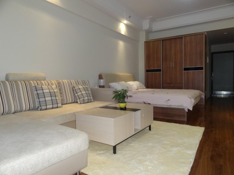 hotelPic