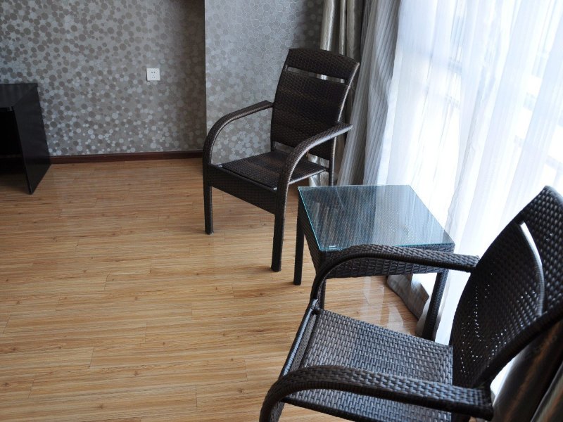 hotelPic